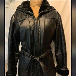 WOMANS WILSONS LEATHER GENUINE LEATHER JACKET WITH FAUX FUR LINING